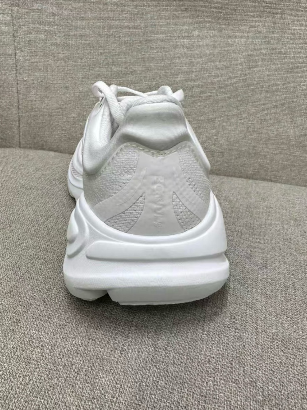 New Hoka One One Bondi 9 White Women Athletic Shoes - Picture 6 of 8